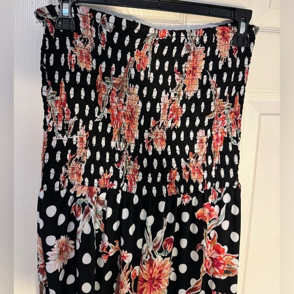 MLLE GABRIELLE,NWOT,STRAPLESS, ONEPIECE JUMPSUIT Blk/white polka dot floral - Picture 4 of 10